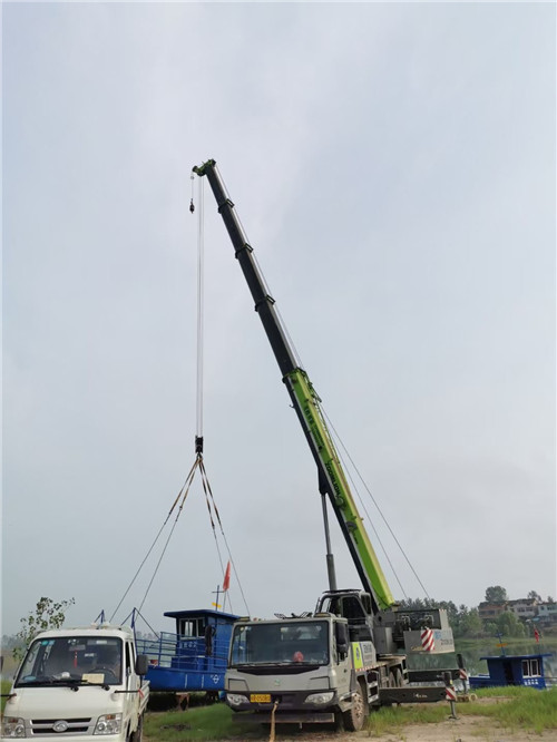 松北区桥梁建设吊装案例